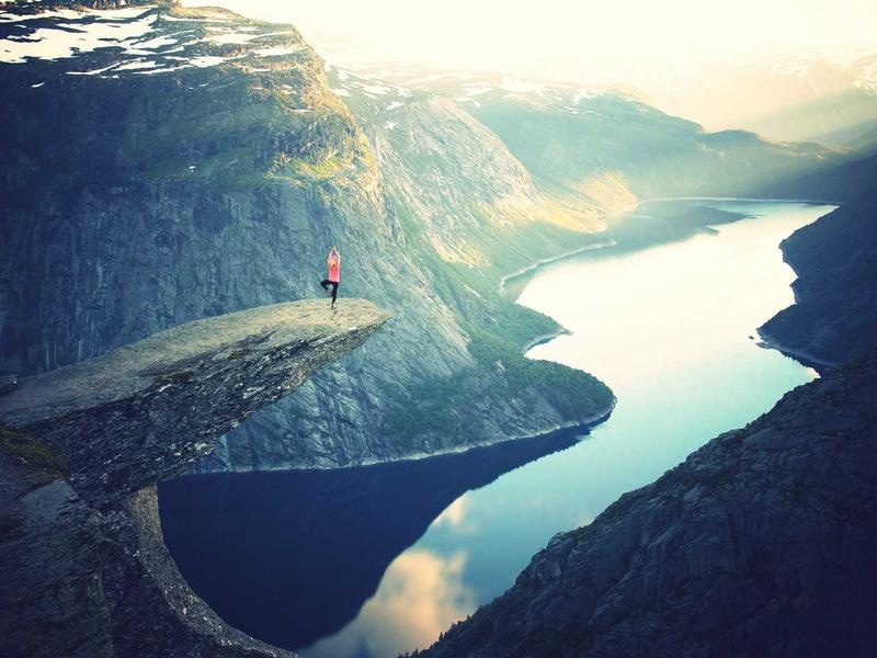 Creative Display Font Vol.415